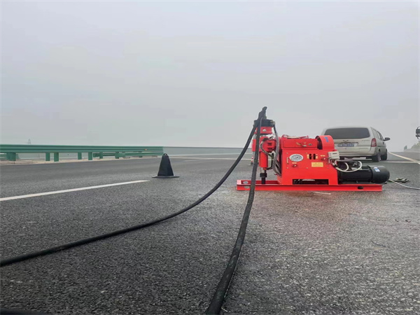 宜良马路路基路面开裂下沉注浆加固灌浆